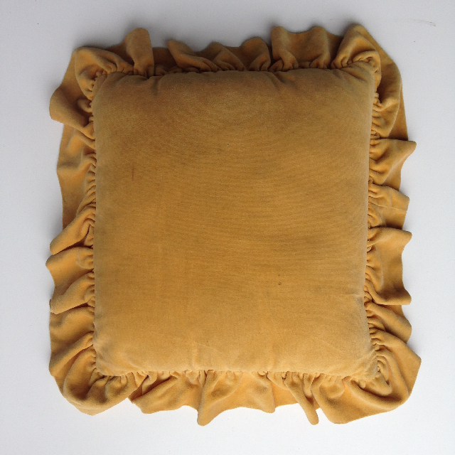 CUSHION, Yellow Velvet w Ruffle